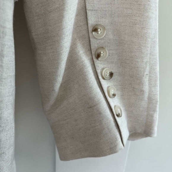 Cream linen blazer - Picture 5 of 6